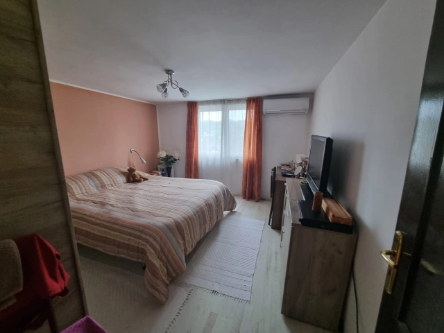 Casa 7 camere - Sararie