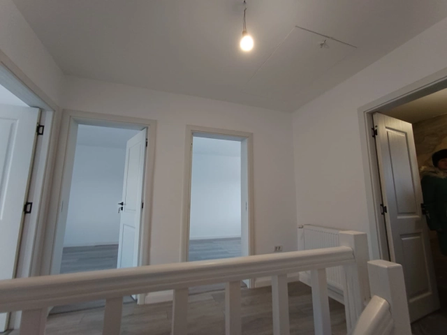 Casa 4 camere - Valea Lupului