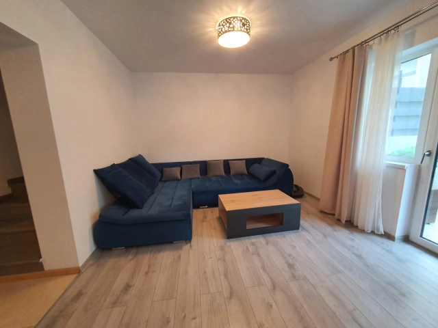 Casa 4 camere - Bucium