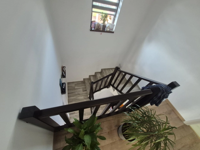 Casa 4 camere - Miroslava
