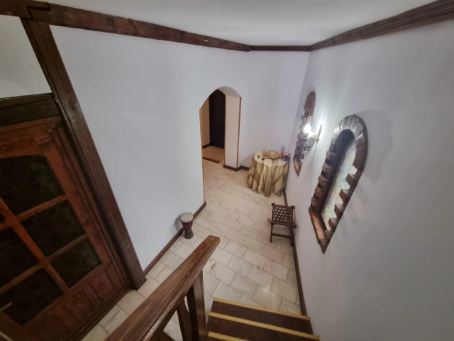 Casa 7 camere - Sararie
