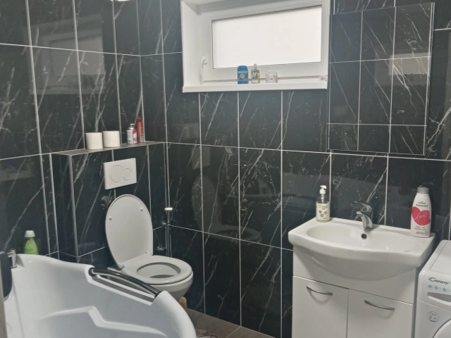 Casa 5 camere - Ciurbesti