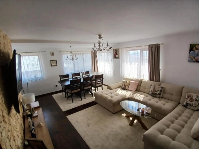 Casa 3 camere - Breazu