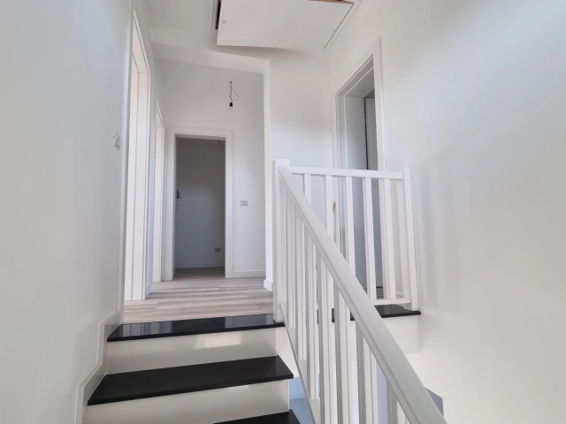 Casa 4 camere - Bucium