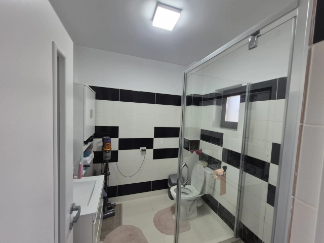 Casa 4 camere - Miroslava