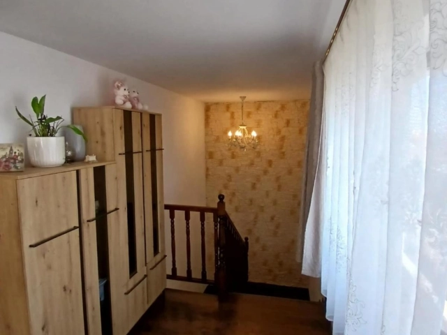 Casa 3 camere - Breazu