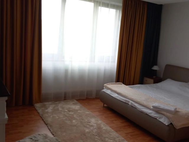 Casa 9 camere - Tatarasi