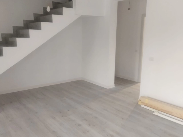 Casa 4 camere - Valea Adanca
