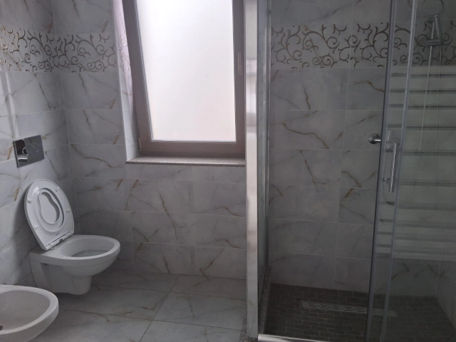Casa 6 camere - Lunca Cetatuii