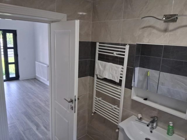 Casa 4 camere - Dancu