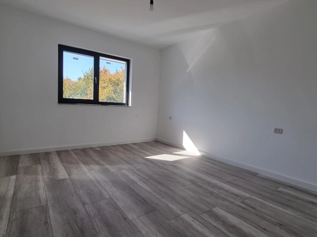 Casa 4 camere - Bucium