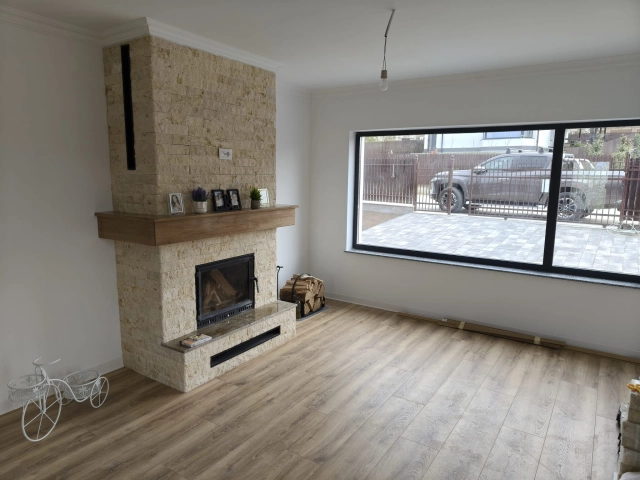 Casa 4 camere - Barnova