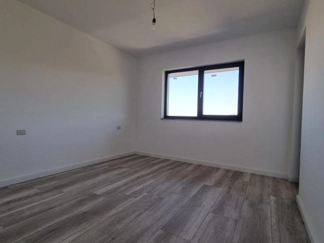 Casa 4 camere - Bucium