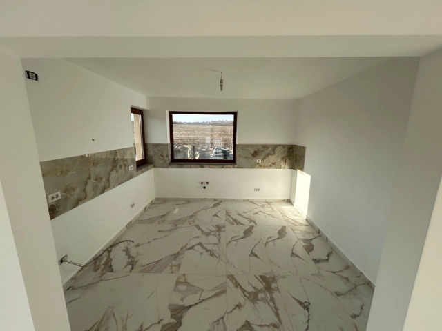Casa 6 camere - Lunca Cetatuii