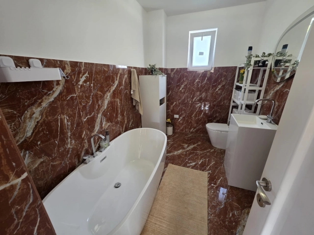 Casa 5 camere - Valea Lupului