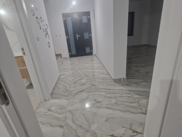 Casa 4 camere - Miroslava