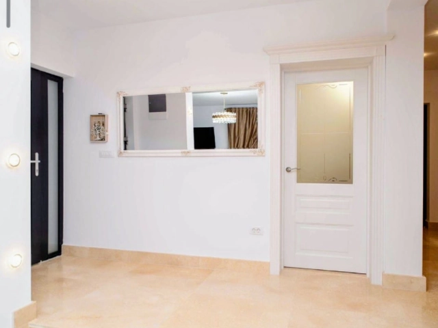 Casa 6 camere - Breazu