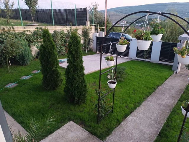 Casa 3 camere - Tomesti