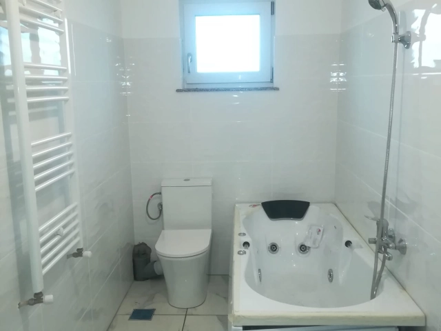 Casa 4 camere - Miroslava