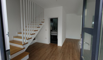 Vila de vanzare,  4 camere, 110mp, Valea Lupului,   Iasi 161092