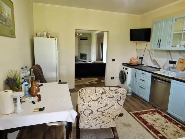 Casa 3 camere - Semicentral