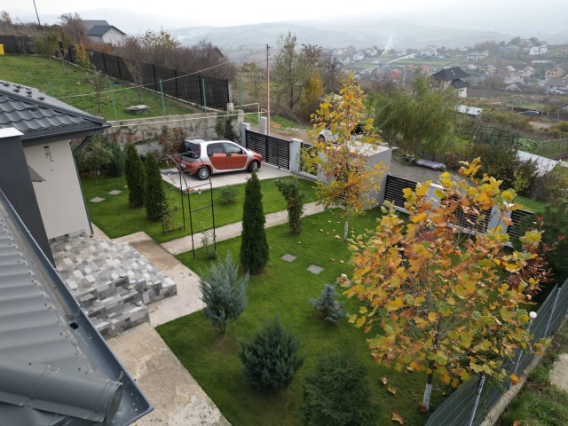 Casa 3 camere - Tomesti