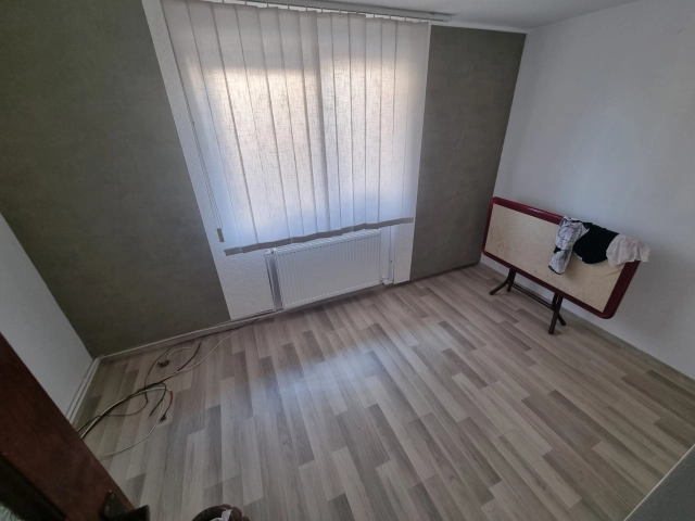 Casa 3 camere - Podu Ros