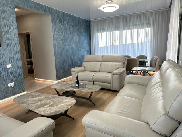 Casa 4 camere - Bucium