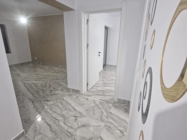 Casa 4 camere - Miroslava