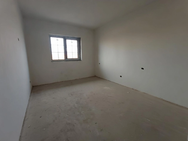 Casa 4 camere - Aroneanu