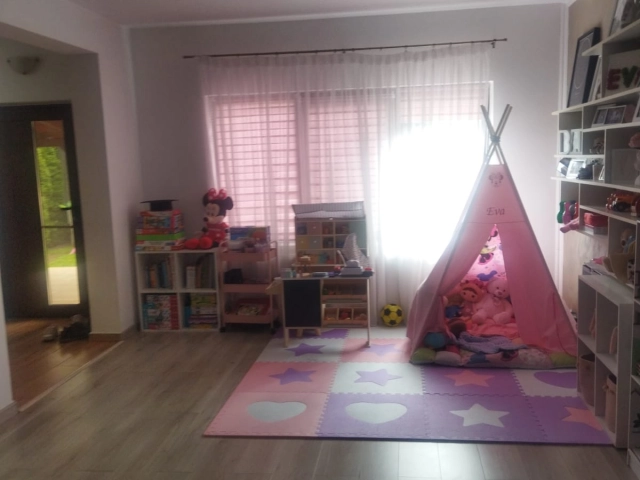 Casa 5 camere - Galata