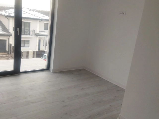 Casa 4 camere - Valea Adanca