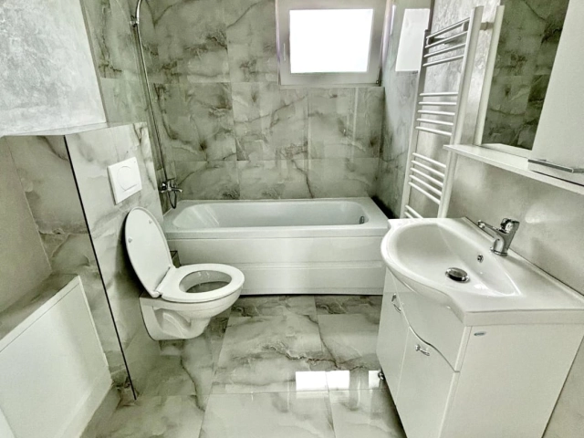 Casa 4 camere - Rediu