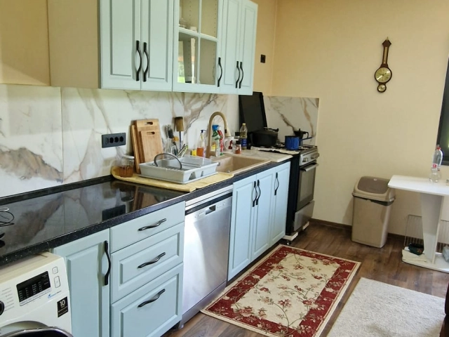 Casa 3 camere - Semicentral