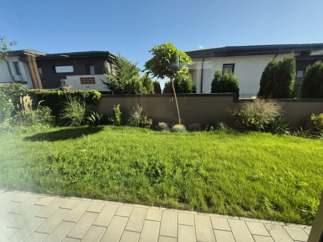 Casa 5 camere - Miroslava