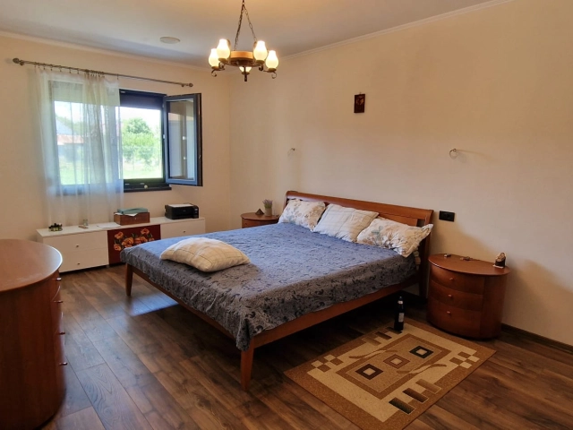 Casa 3 camere - Semicentral