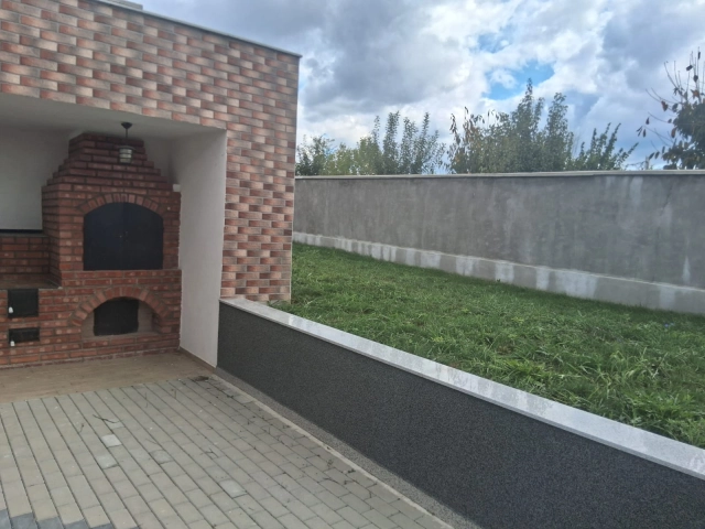Casa 6 camere - Lunca Cetatuii