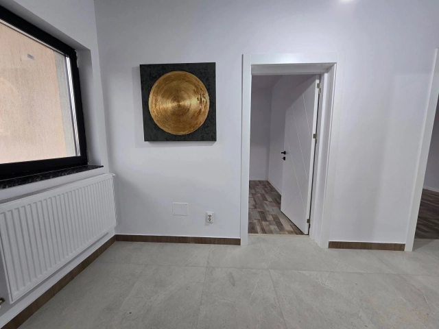 Casa 4 camere - Miroslava
