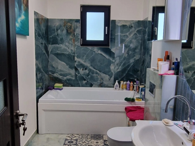 Casa 3 camere - Semicentral