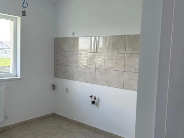Casa 3 camere - Vorovesti