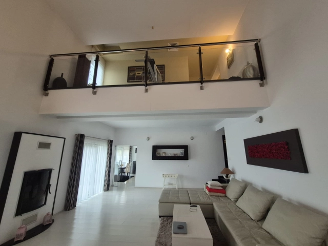 Casa 5 camere - Bucium