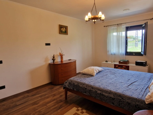 Casa 3 camere - Semicentral
