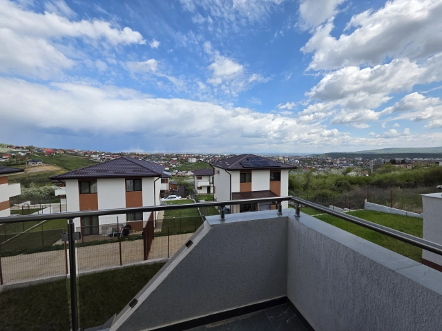 Casa 3 camere - CUG