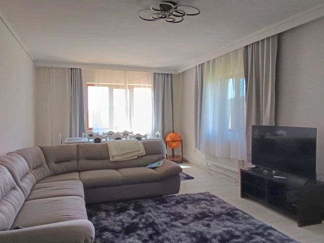 Casa 5 camere - Aroneanu