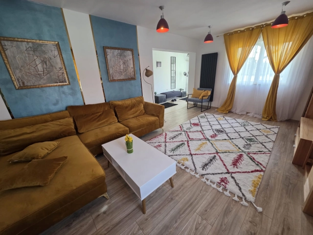 Casa 5 camere - Valea Lupului