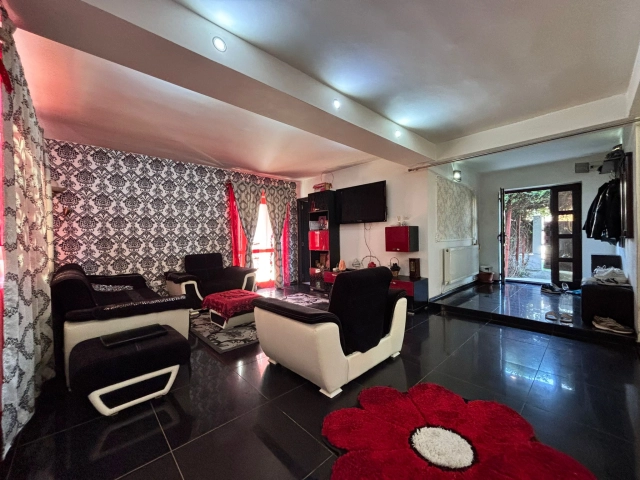 Casa 6 camere - CUG