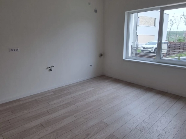 Casa 5 camere - Popas Pacurari