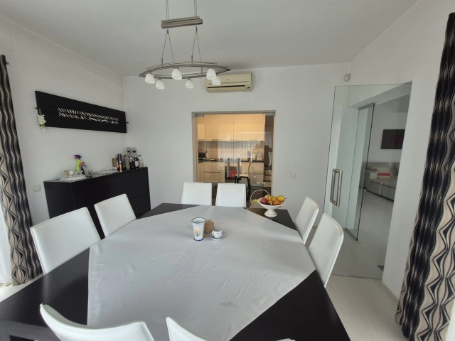 Casa 5 camere - Bucium