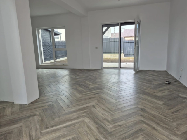 Casa 4 camere - Valea Lupului