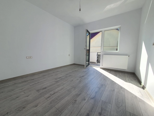 Casa 4 camere - Bucium